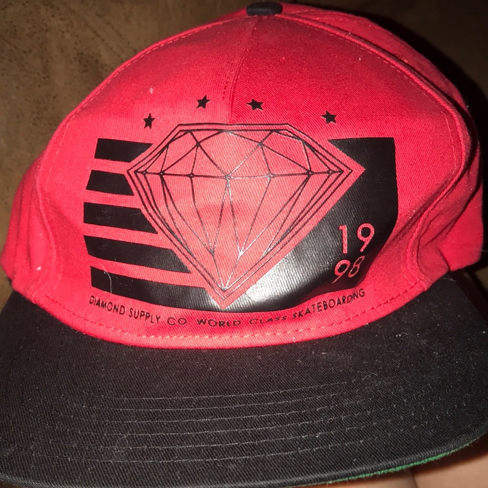 Diamond supply co. red and black flat bill hat